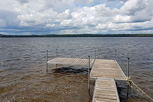 Accès à notre quai sur le Lac Nominingue